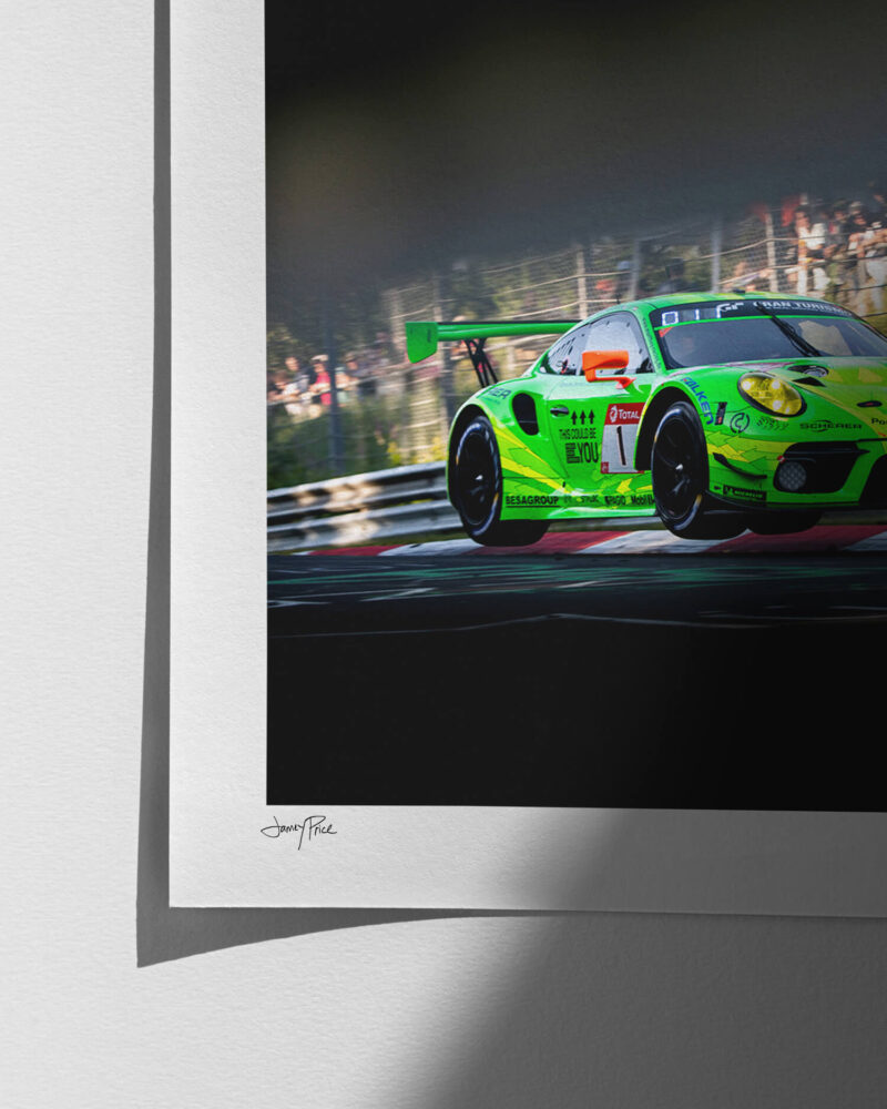 Flying Manthey - Nürburgring 24 Hours - Frame Signature Detail