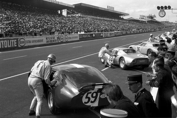 START OF LE MANS 24H – 1965